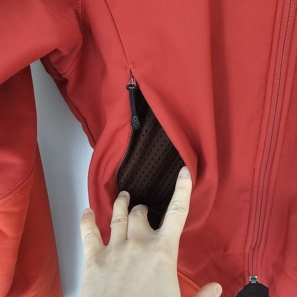 PATAGONIA Jacket - Picture 5 of 9